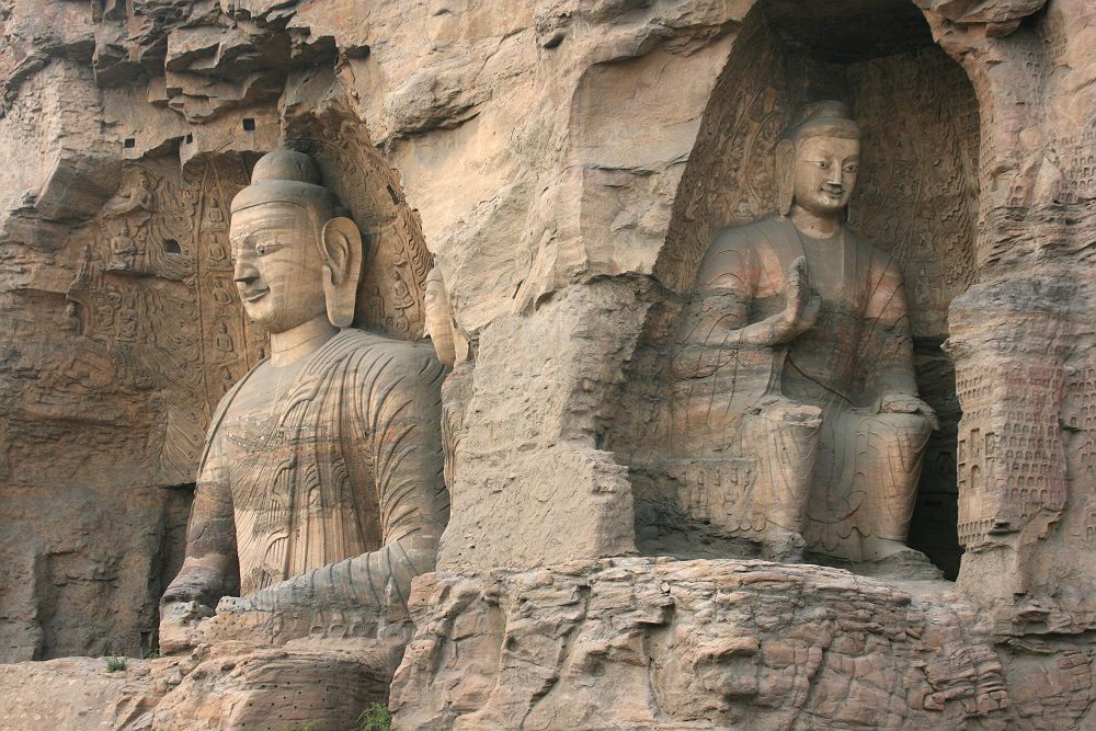 Statues de Bouddha dans une grotte de Yungang, Datong - Chine