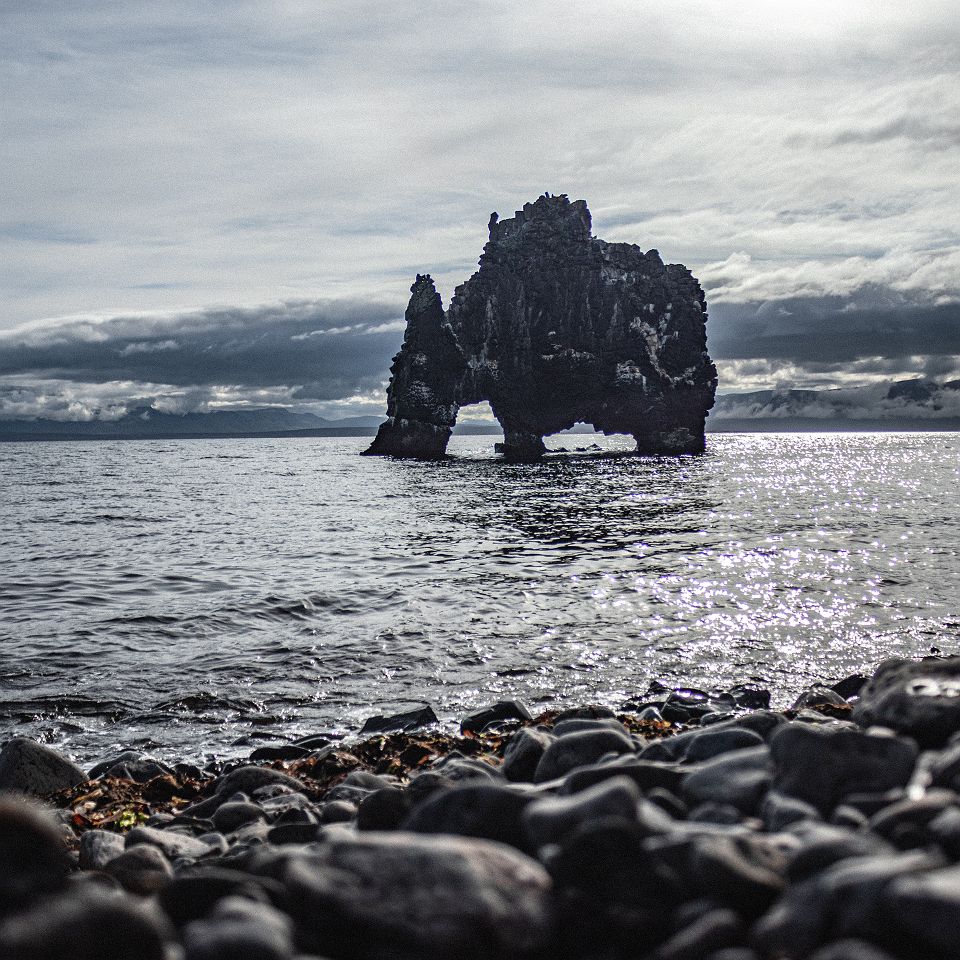 Rocher de Hvitserkur sur la péninsule de Vatnsnes