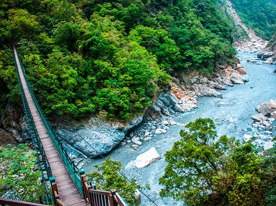 Taïwan - Gorges et pont au parc national Taroko in Hualien