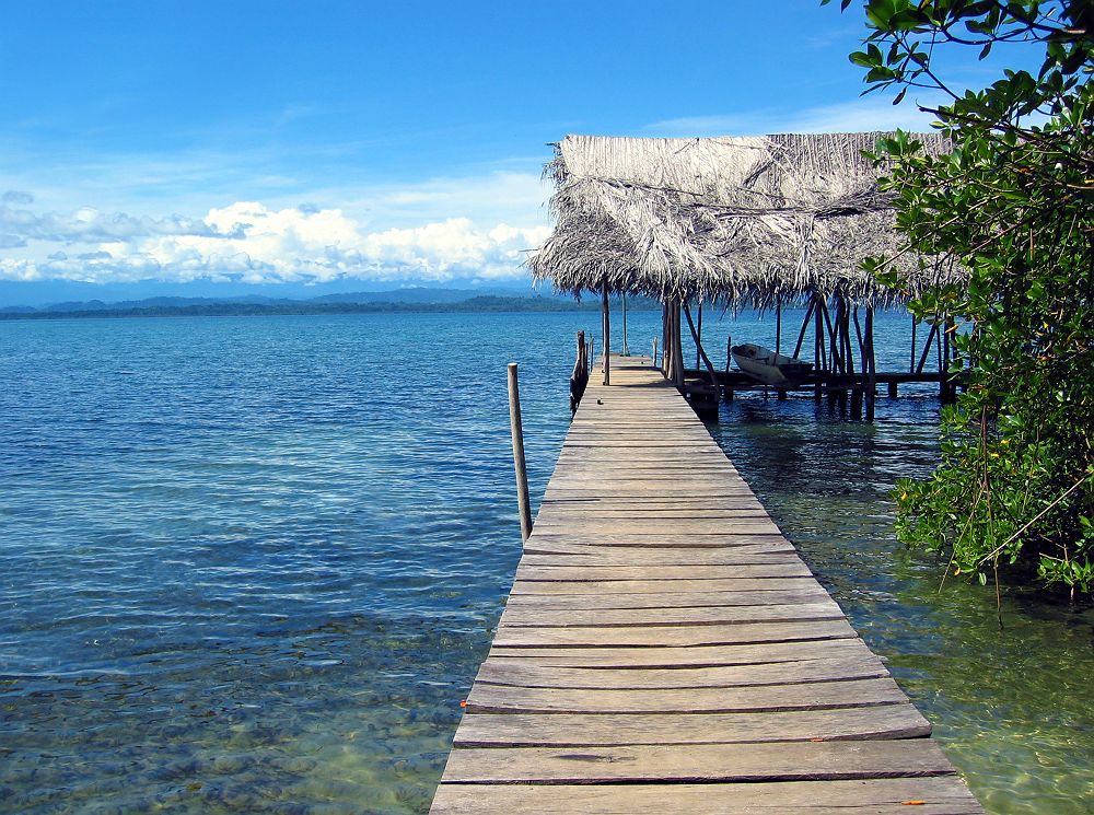 Ponton à Bocas Del Toro au Panama