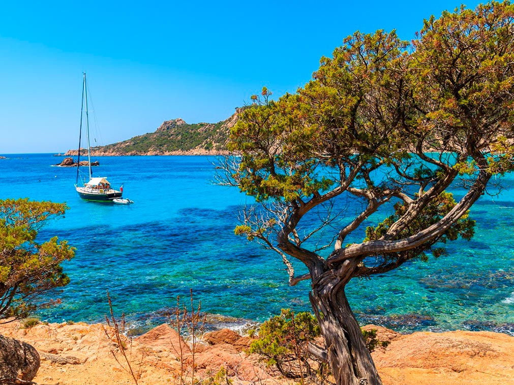 croisiere_amplitudes_corse_maquis_catamaran