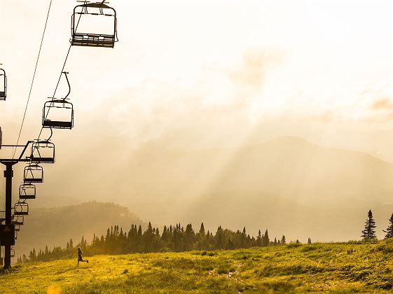 Laurentides © GouvQc/Clark, Matthew remontée mécanique