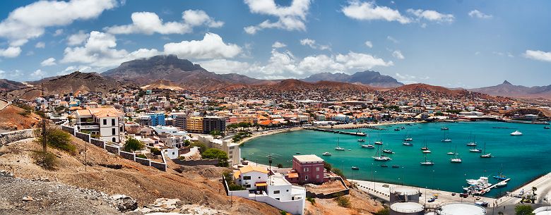 La ville de Mindelo au Cap Vert, sur l'ile São Vicente