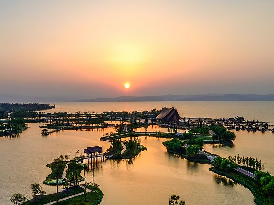 Coucher de soleil sur la vieille ville de Kunming - Chine