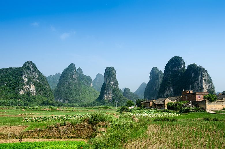 Paysage typique à Guilin Yangshuo, Chine