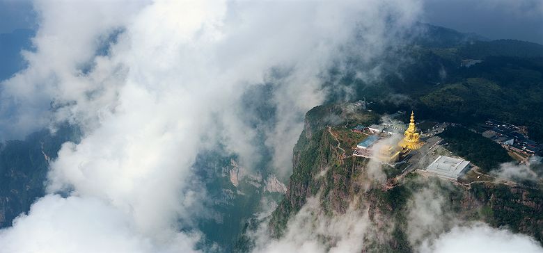 Le sommet d'or du Mont Emei - Chine