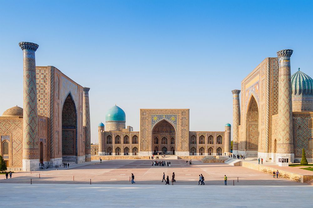 Asie Centrale - Ouzbékistan - Vue sur place Registan