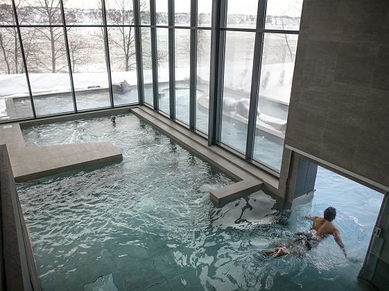 Strom Spa Nordique (c) TOURISME QUÉBEC, Gaelle Leroyer