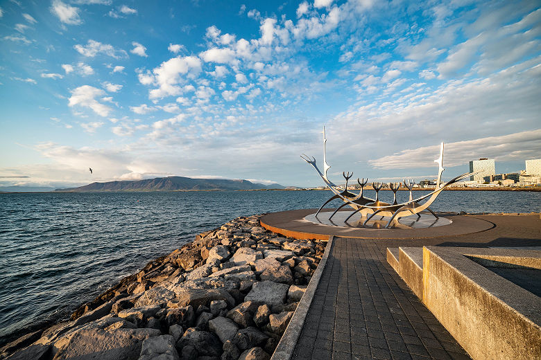 Sculpture Voyageur du Soleil à Reykjavik - Islande
