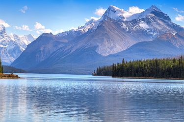Le Lac Maligne au Parc national de Jasper - Canada
