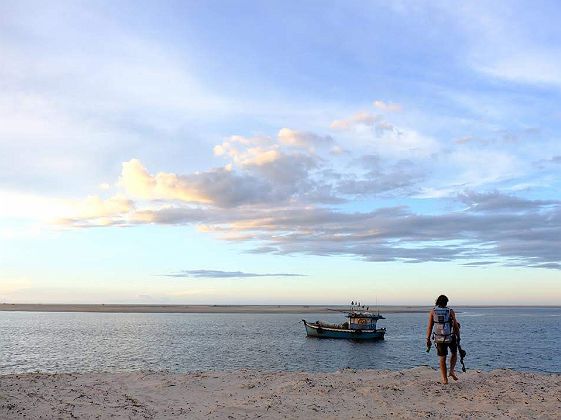 Brésil - Bateau de pêcheur dans le delta do Parnaiba 