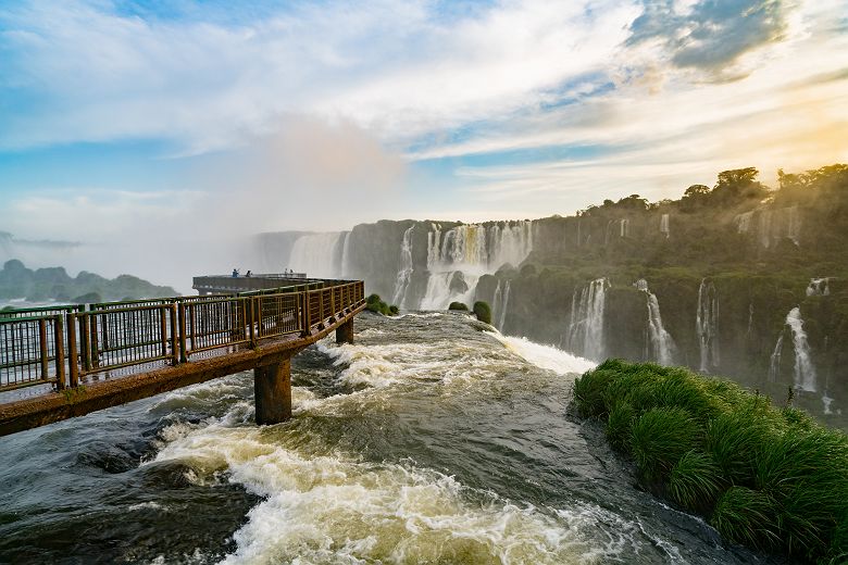 Brésil - Cascade d'Igazu avec passerelle panoramique