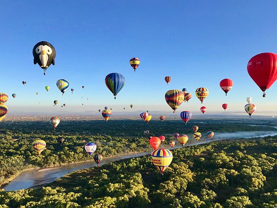 vol de montgolfières au dessus de Albuquerque