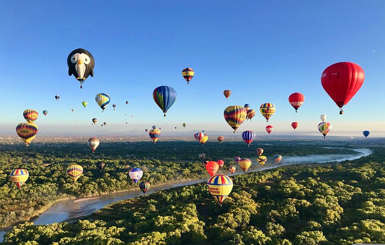 vol de montgolfières au dessus de Albuquerque