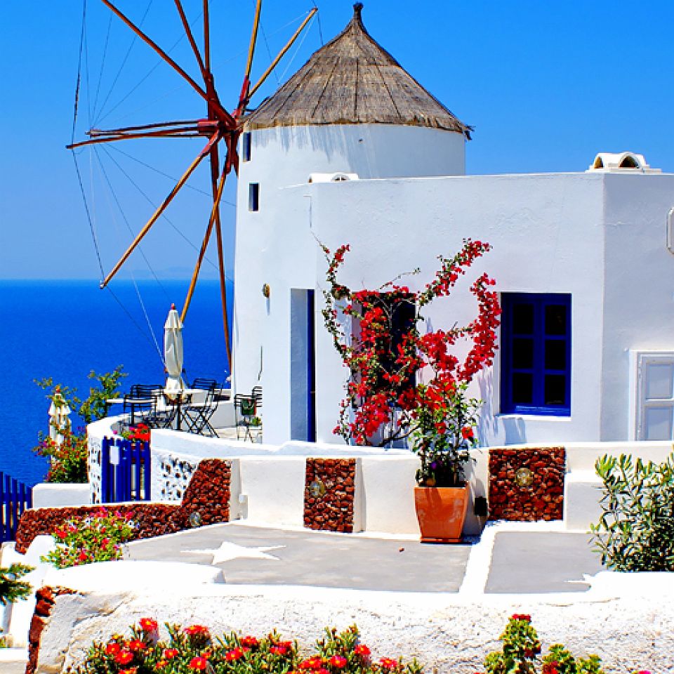 Moulin à vent à Oia, Santorin - Grèce