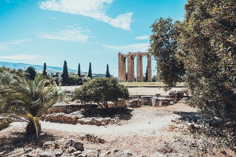 Grèce - Ruines du temple de Zeus dans le mont Olympe à Athènes