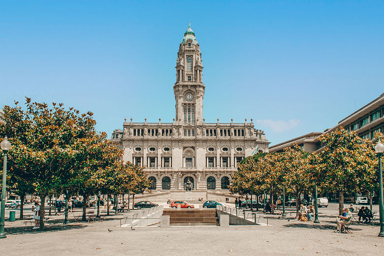 Mairie de Porto, place de la Liberdade, Porto