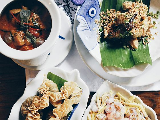 Plats d'un restaurant à Phuket - Thailande