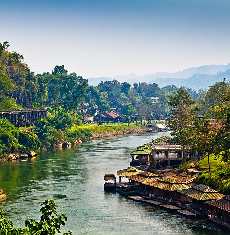 La rivière Kwai près de Kanchanaburi - Thailande