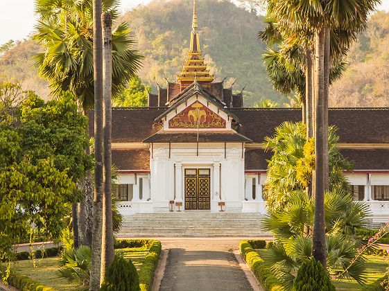 Laos - Façade du Palais-Musée royal à Luang Prabang