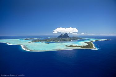 Vue aérienne de Bora Bora - Polynésie Française