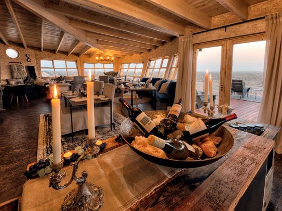 Salle commune du Shipwreck Lodge
