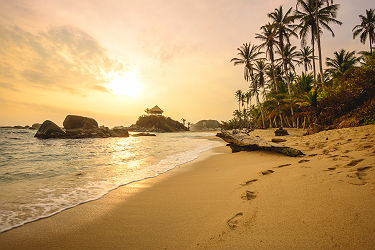 Lever du soleil sur le parc de Tayrona
