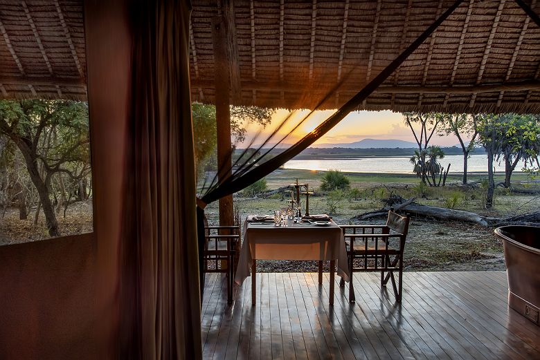 Dîner privé dans la suite du Siwandu Camp