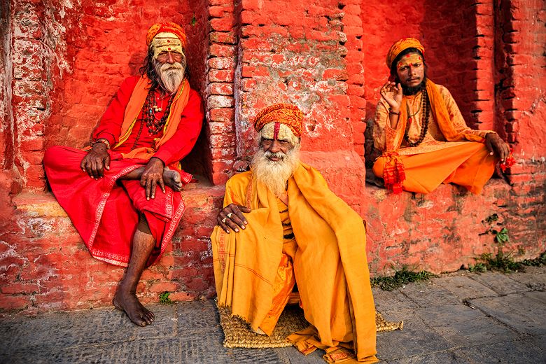 Sadhu assis - Inde