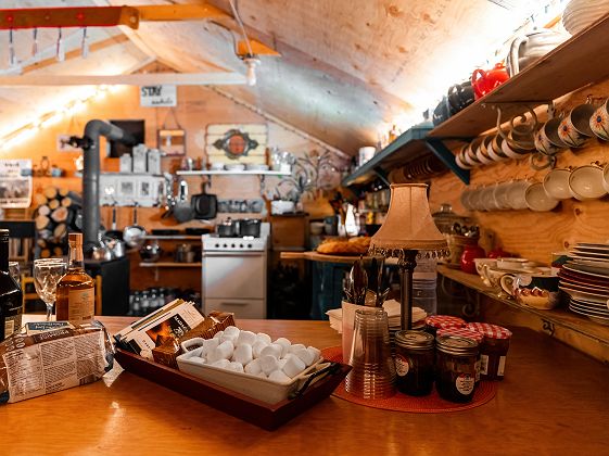 intérieur d'un café magasin