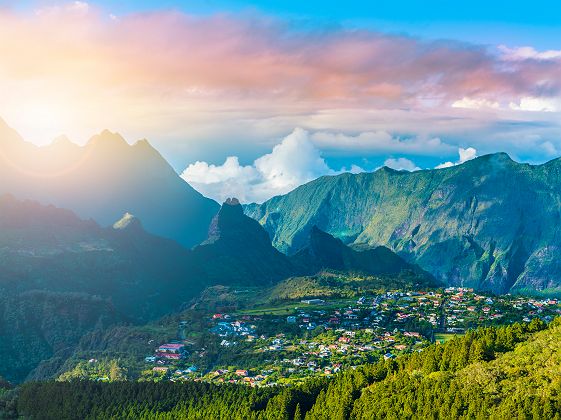 Village de Cilaos dans le cirque de Cilaos - Ile de la Réunion