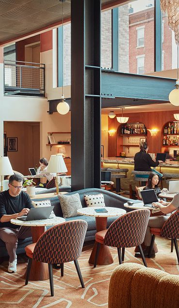 The Hoxton Williamsburg lobby et bar