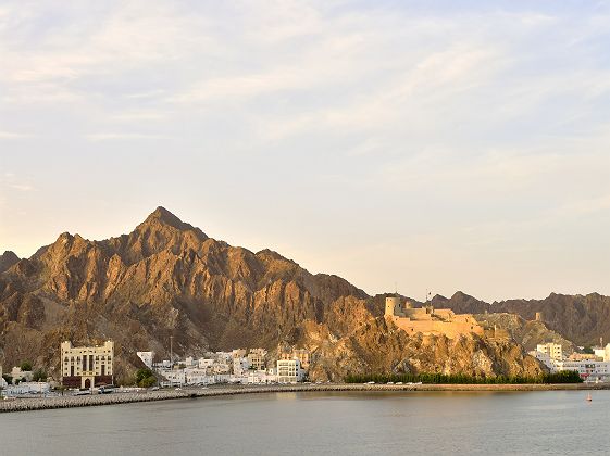 Soleil sur les collines de Matrah - Oman