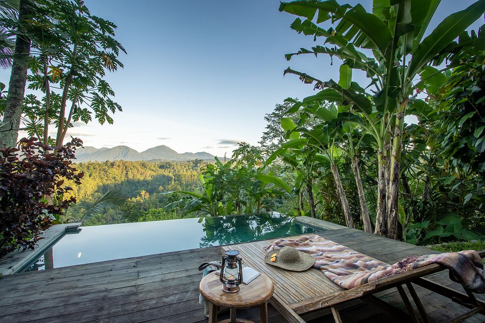 Banyan Tree Buahan - Buahan Valley Pool Bale