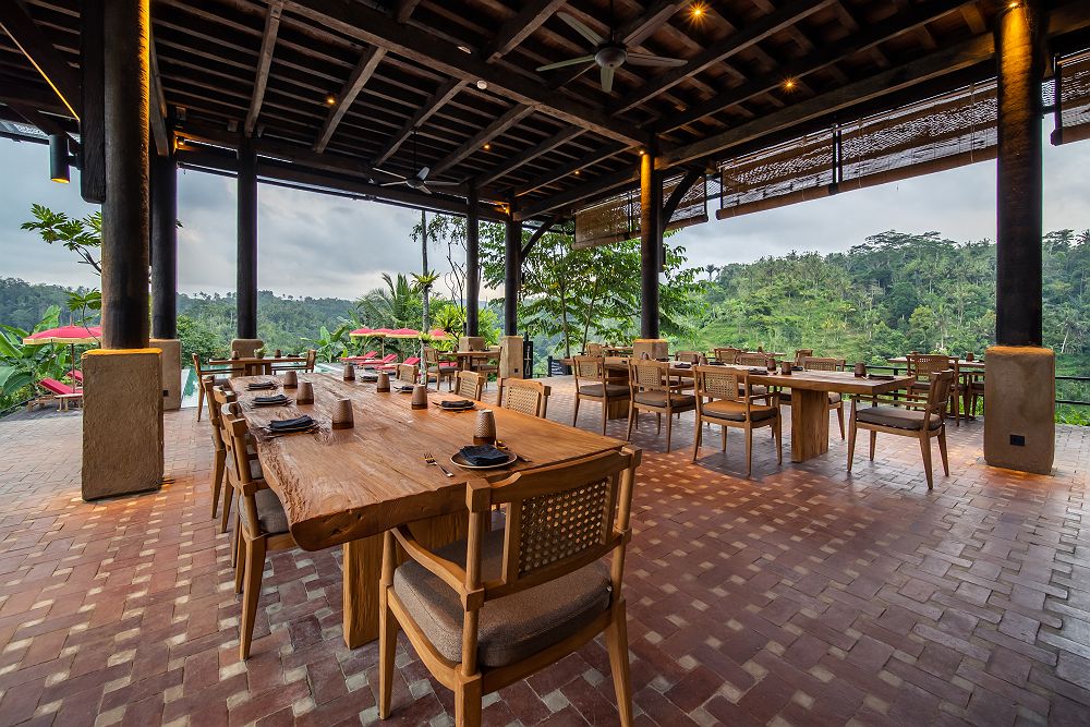 Banyan Tree Buahan