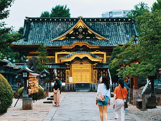 Sanctuaire Toshogu dans le quartier d'Ueno à Tokyo