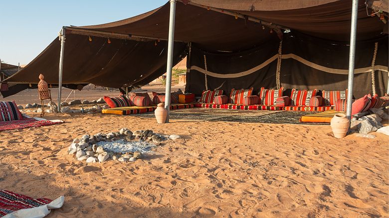 Camp bédouin dans le désert de Wahiba Sands