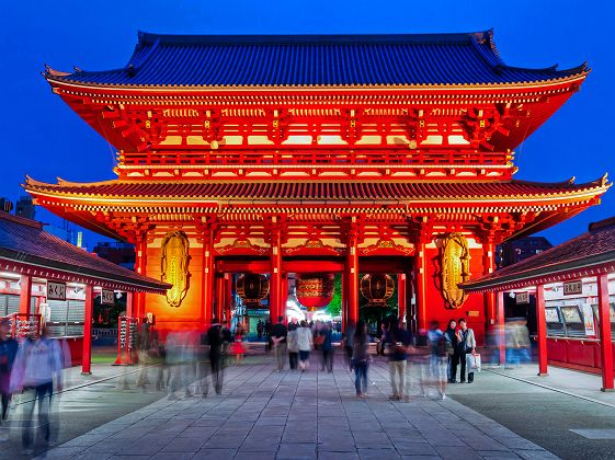 Sensoji-ji Red Japanese Temple à Asakusa, Tokyo - Japon
