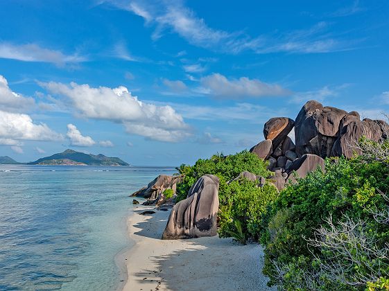 j9   la digue   ot seychelles