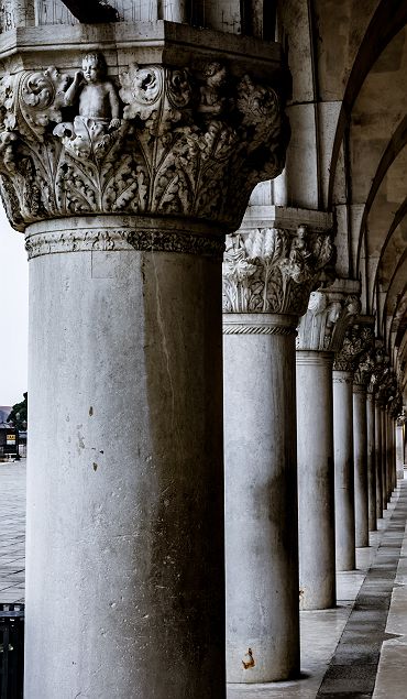 Arcades au palais des Doges de Venise