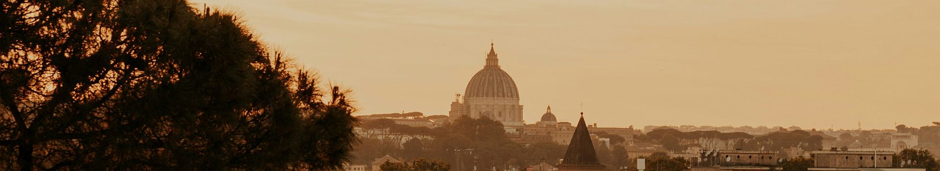 Vue de Rome au coucher du soleil