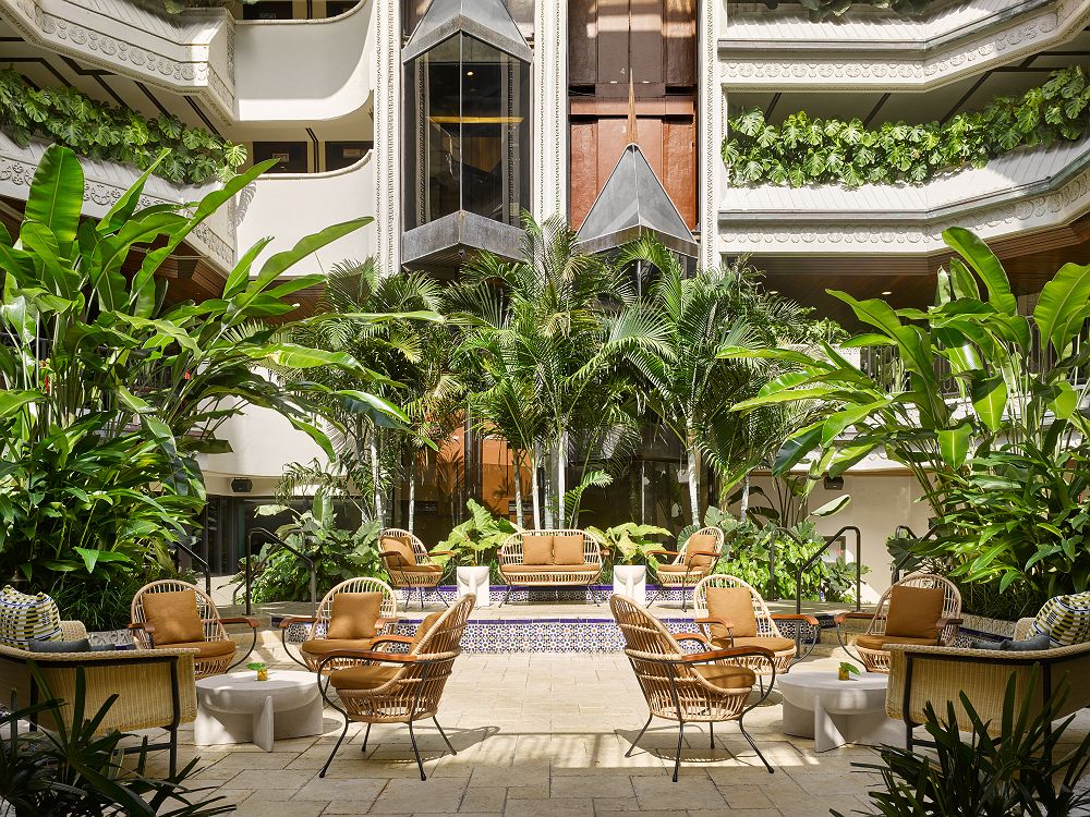 Mayfair House Hotel & Garden atrium