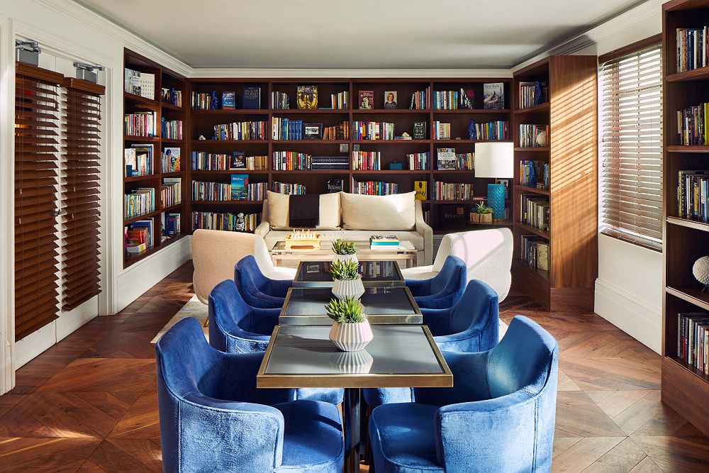 The Betsy hotel - librairy