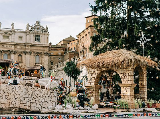 Crèche de noël à la Basilique St Pierre - Vatican, Rome - Italie
