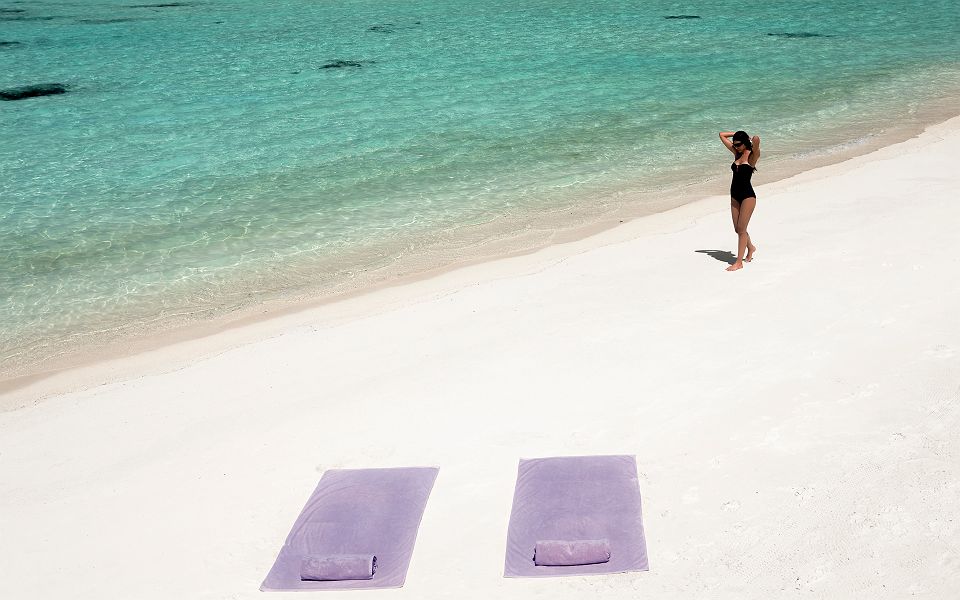 Constance Moofushi - Gauche - Maldives