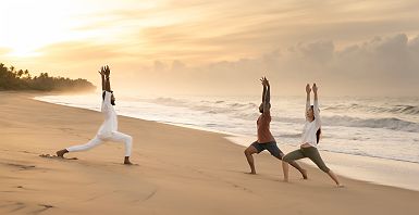 Yoga sur la plage au Kayaam Wellness - Tangalle, Sri Lanka