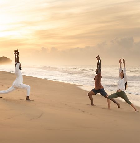 Yoga sur la plage au Kayaam Wellness - Tangalle, Sri Lanka