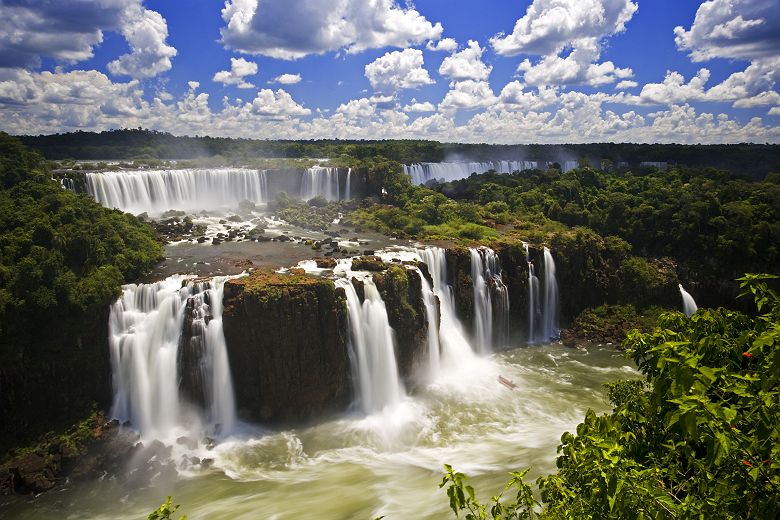 Les chutes d'Iguaçu au Brésil et en Argentine