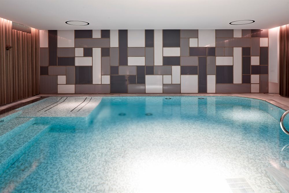 	
Myconian Ambassador - Diapo - Grèce