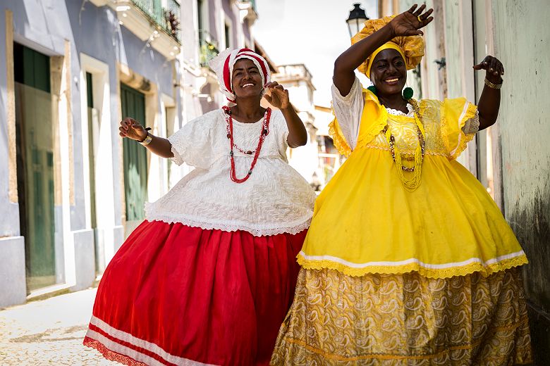 Brésil - Portrait d'une femme portant des habits traditionnels à Salvador da Bahia